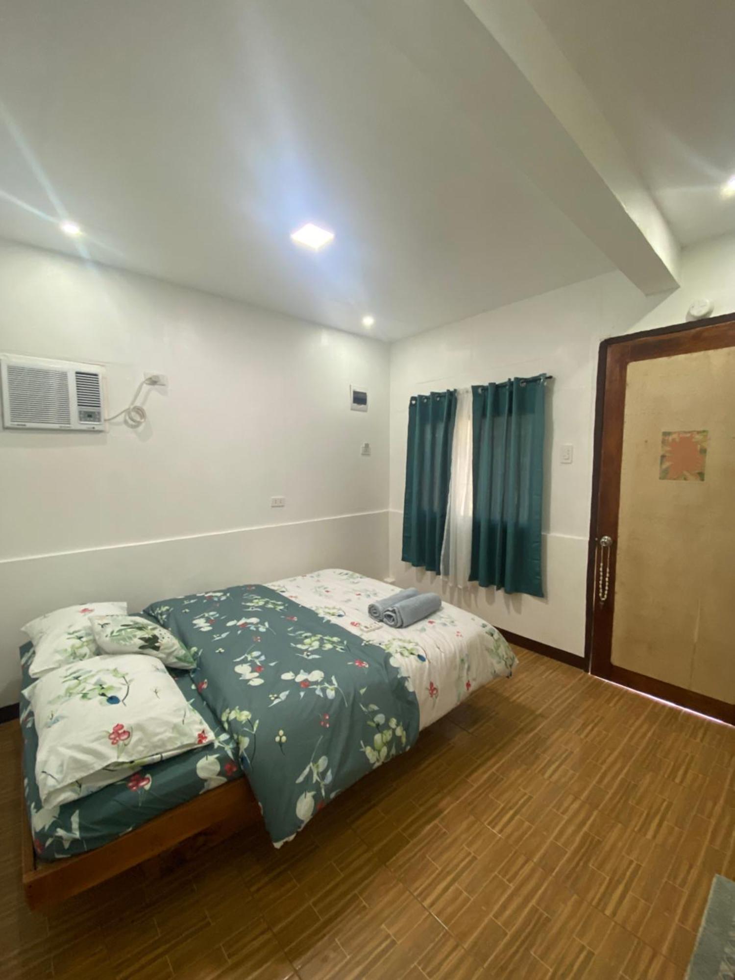 Moalboal Panagsama Beach Topbudz Hostel Моалбоал Экстерьер фото