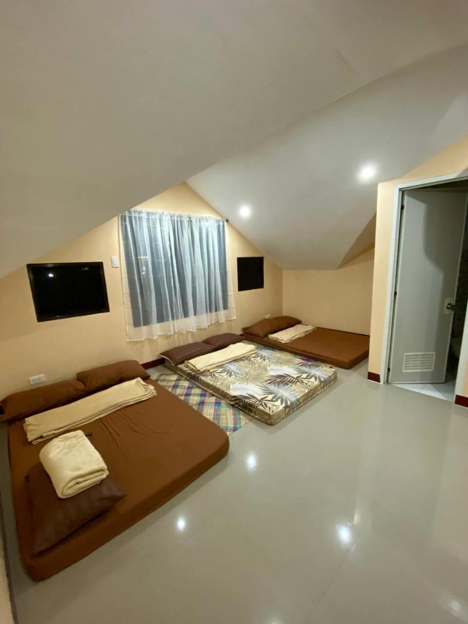 Moalboal Panagsama Beach Topbudz Hostel Моалбоал Экстерьер фото